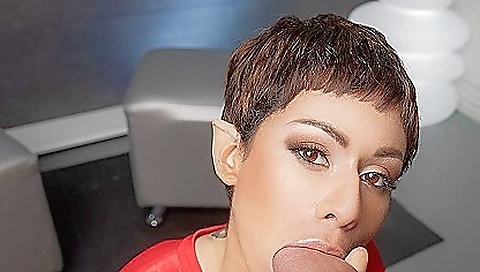 Sexy porn video where stacy bloom in vr is dressed like a hot woman