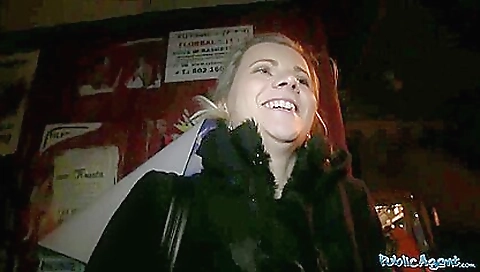 Blonde gets deepthroat and fucking in outdoor amateur