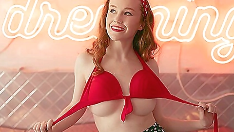 Sexy brunette in sexy VR porn shows her shaved pussy