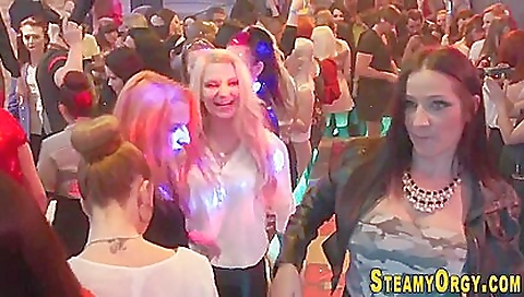 Blonde and redhead chicks party with friends in the kitchen