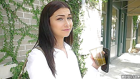 Outdoor amateur teen fucks her pussy on the streets