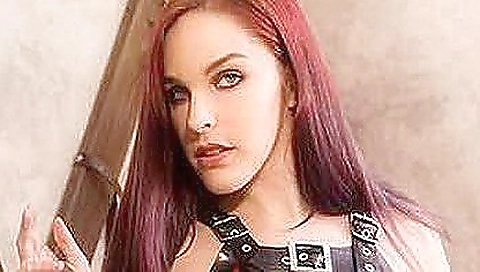 Amarna miller is a blonde that has a fetish for bondage